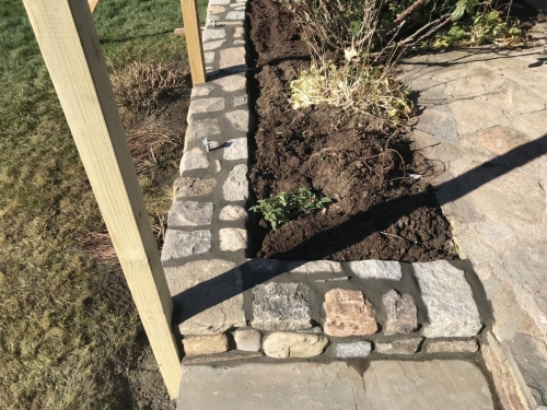 Small garden/retaining wall