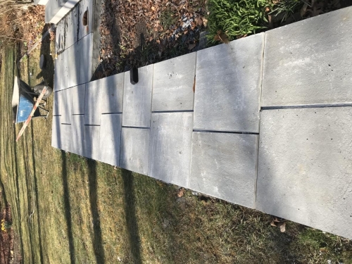 Thermal bluestone walkway and step laid over concrete