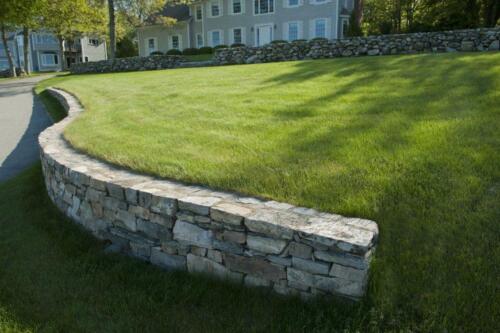 Fieldstone Retaining Wall and Country Balanced Wall